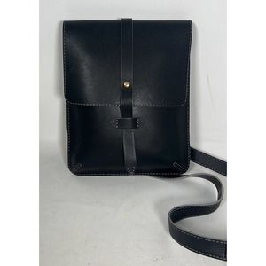 Illbeca Black Crossbody Messenger Bag